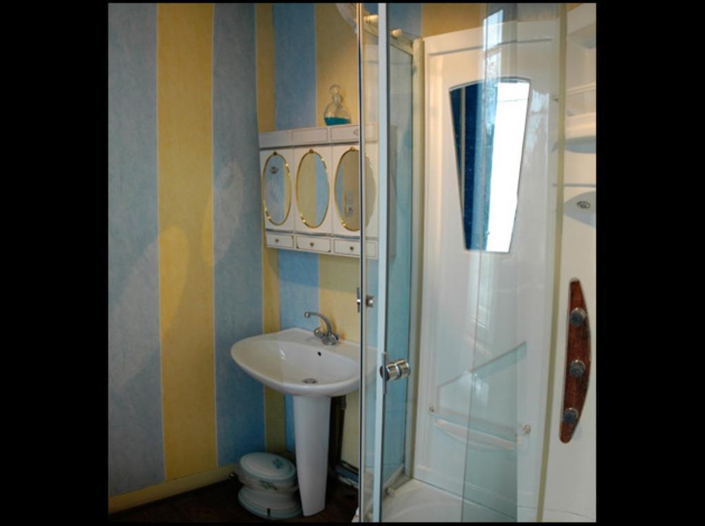 Bed and Breakfast Maryse Et Jean-Pierre Longues-sur-Mer Exterior foto